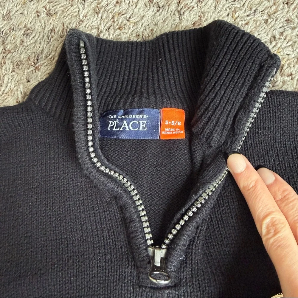 The Children’s Place black 1/2 zip sweater Small 5/6